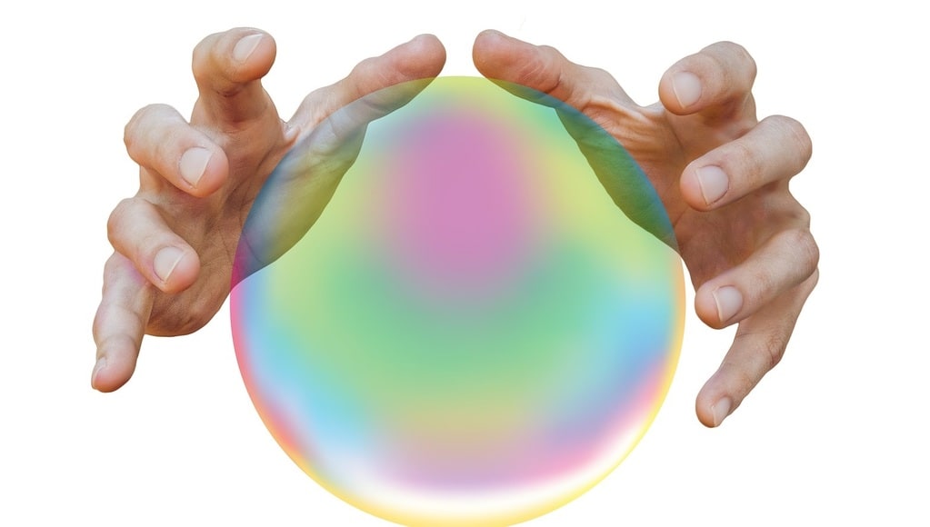 La boule de cristal : tout savoir sur ce support de voyance